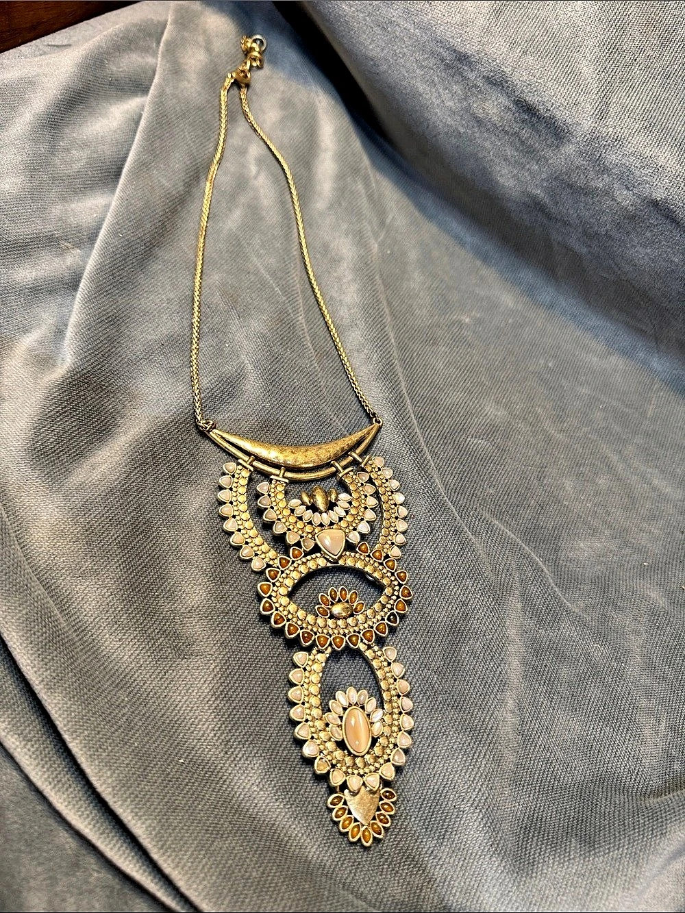 Lucky Brand Statement Gold-Tone Pendant Bib Necklace